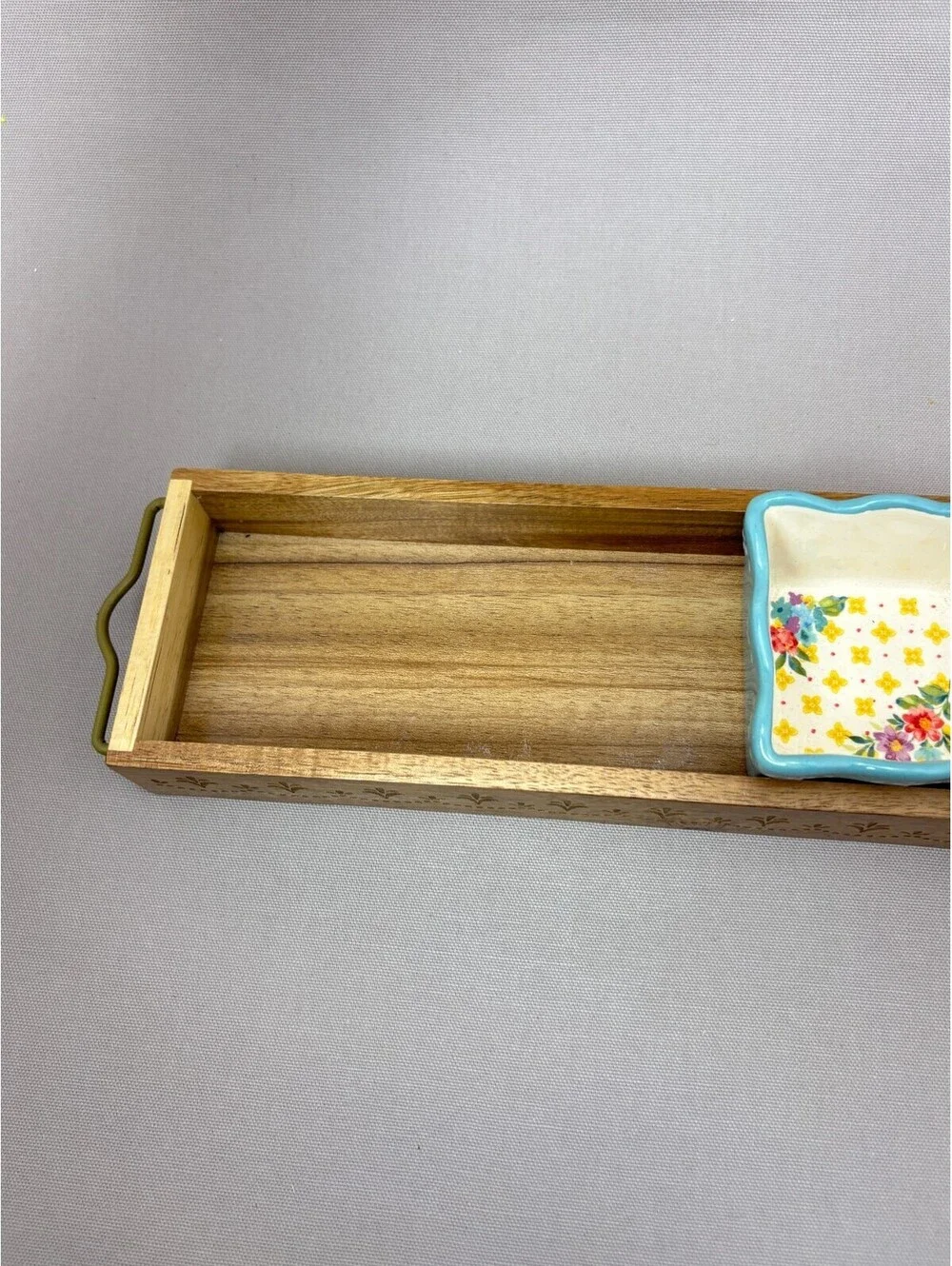 The Pioneer Woman 3 Ceramic Condiment Dip Bowls with Wood Caddy Serving Set 4Pc
